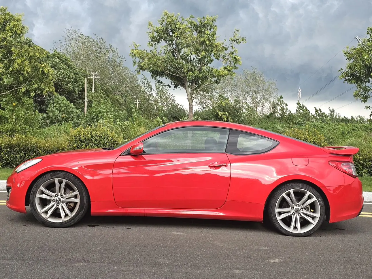 Hyundai Genesis-Coolpad