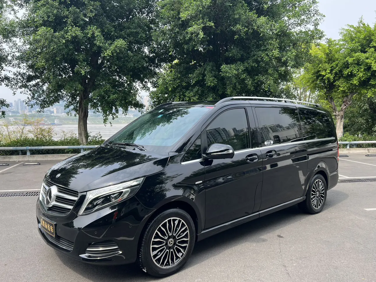 Mercedes-Benz Mercedes Benz V Class