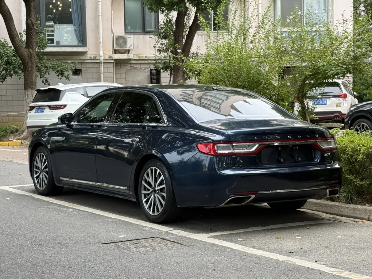 Lincoln Continental