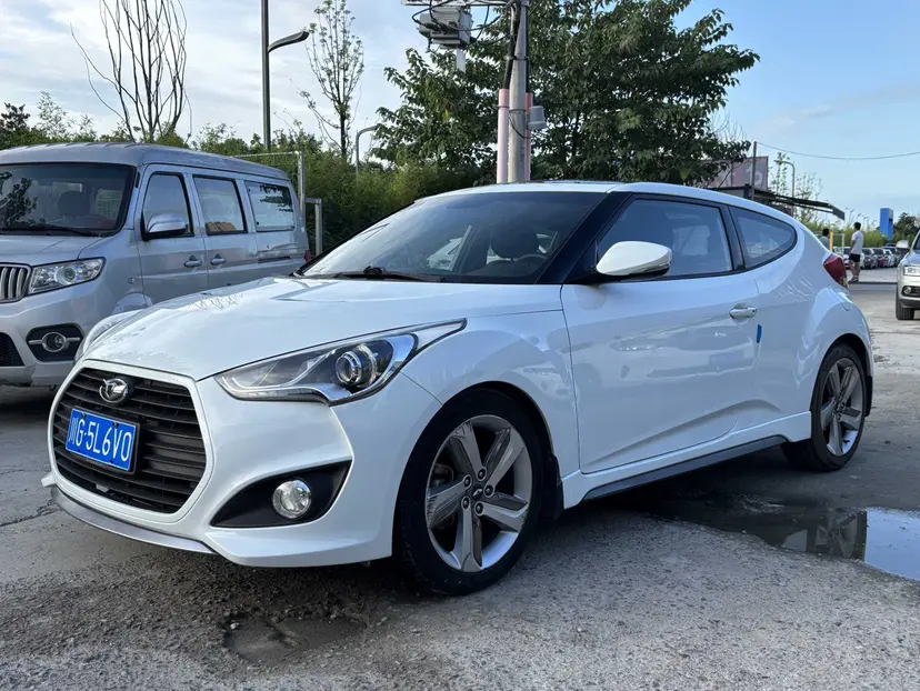 Hyundai Veloster