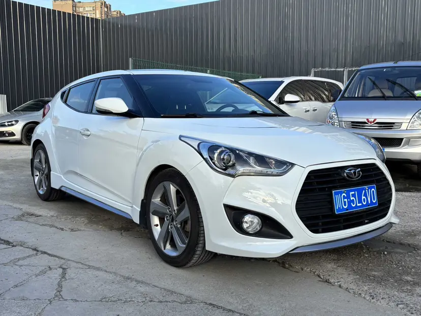 Hyundai Veloster