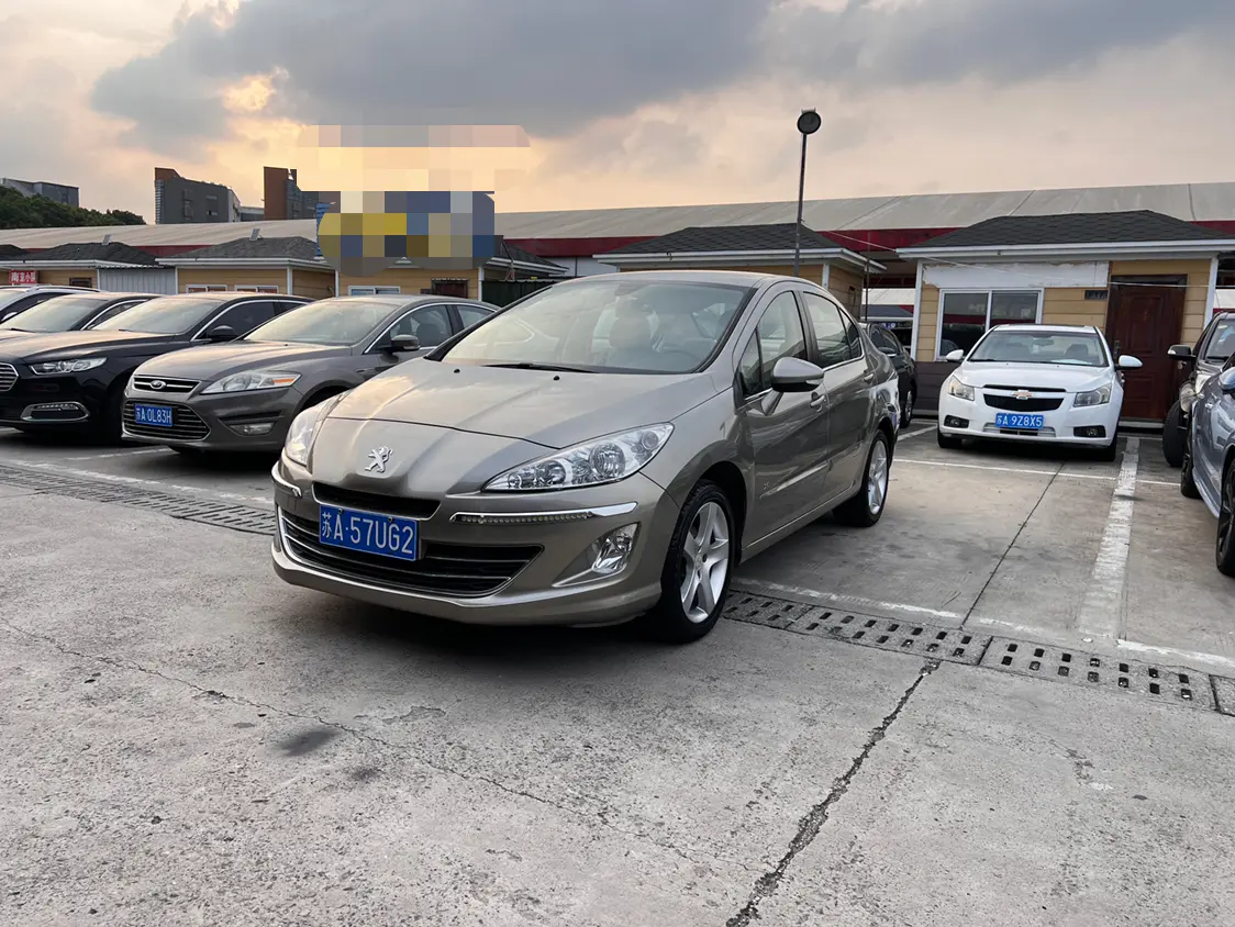 Peugeot 408