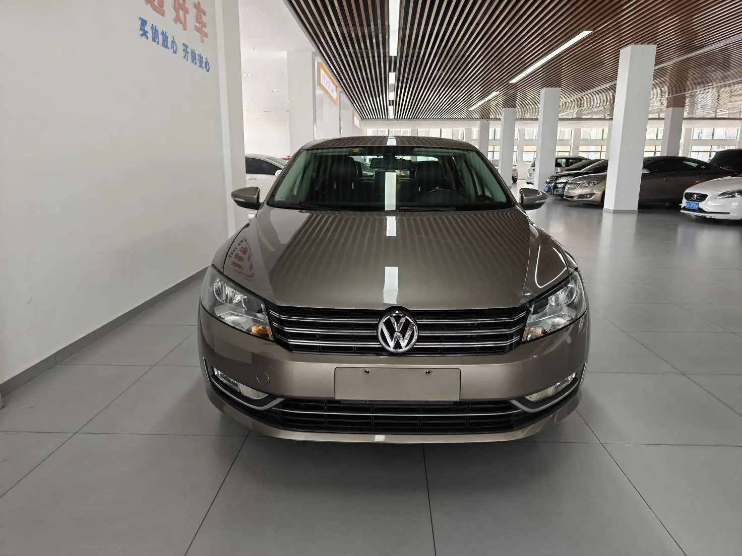 Volkswagen Passat  из Китая