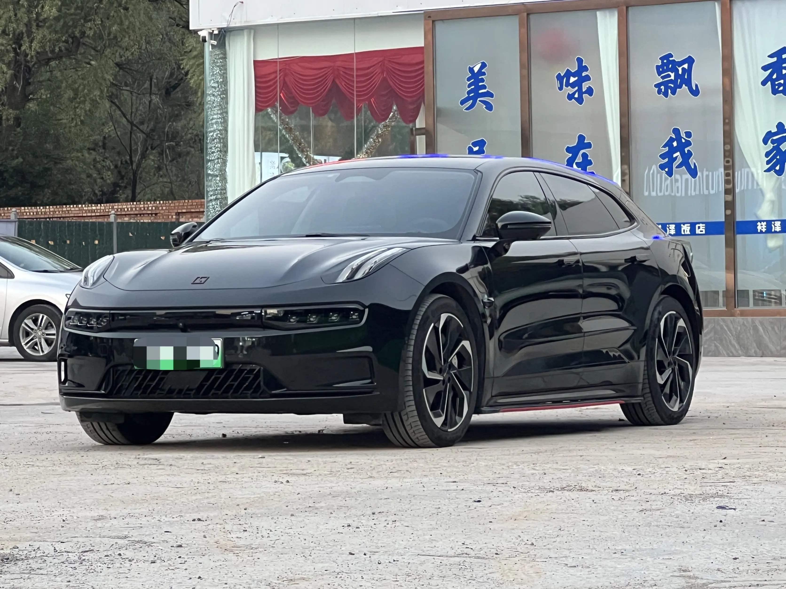 ZEEKR 001  из Китая