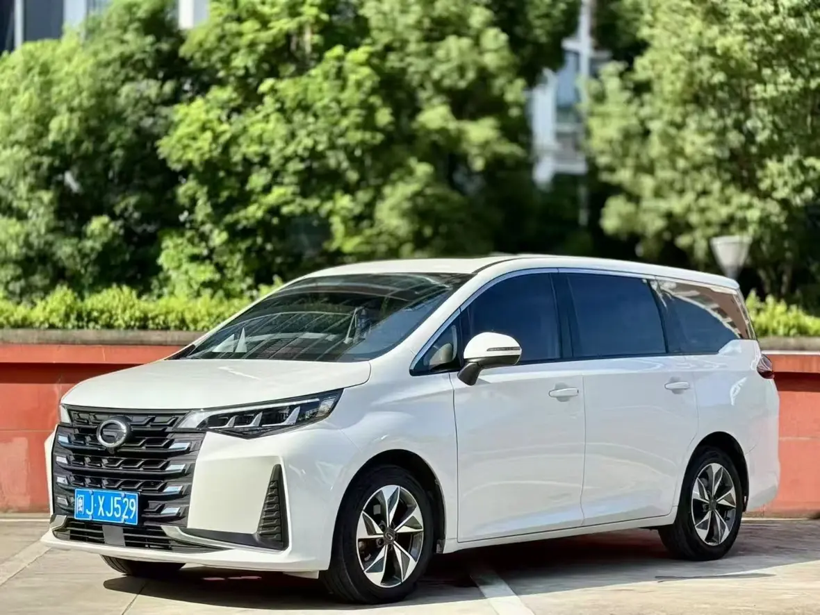 GAC Trumpchi M6  из Китая