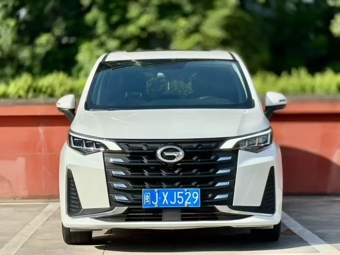 GAC Trumpchi M6  из Китая