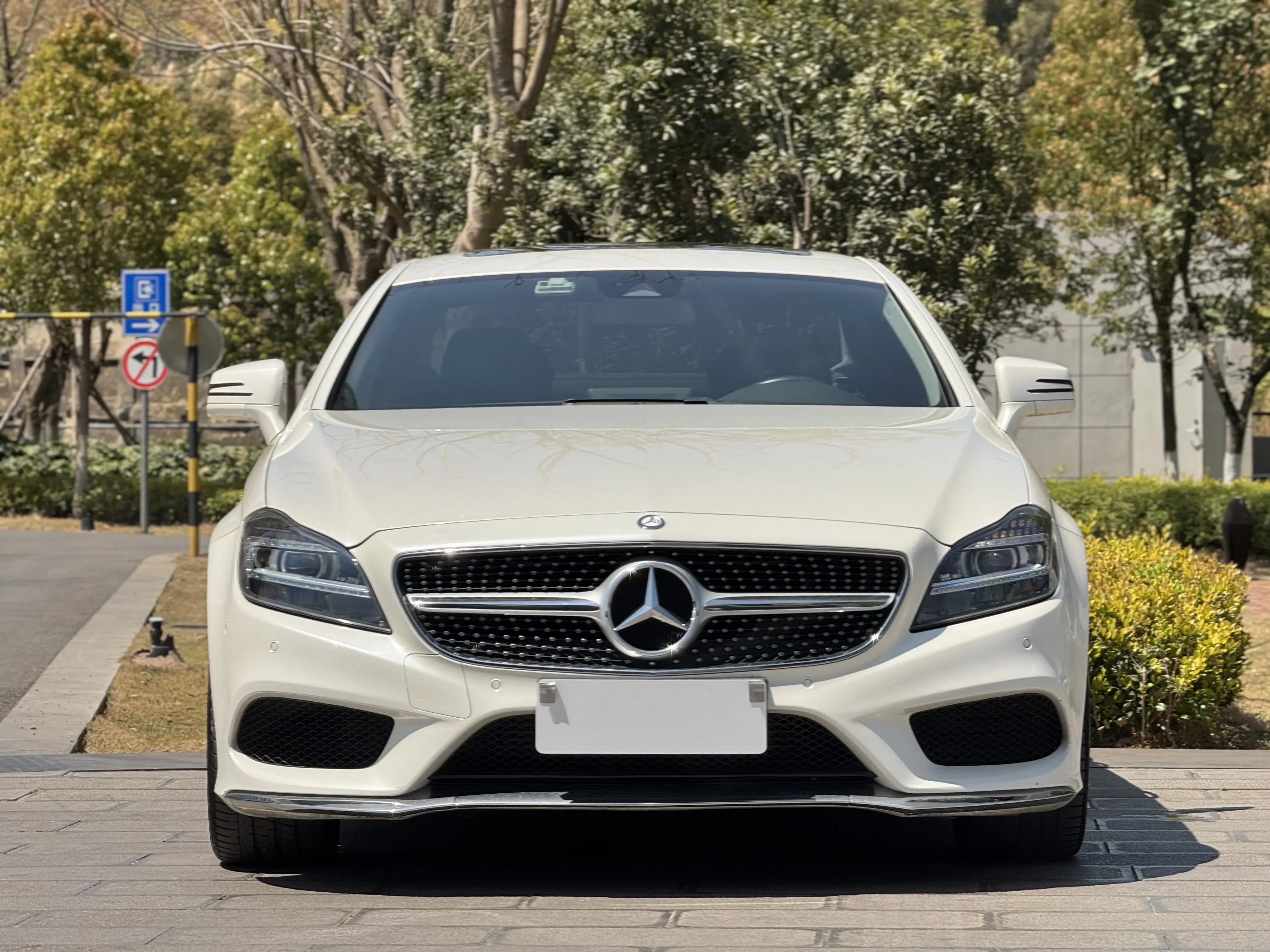 Mercedes-Benz Mercedes Benz CLS