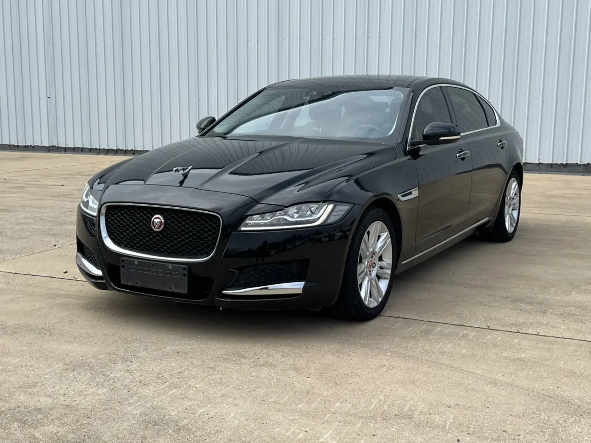 Jaguar XFL