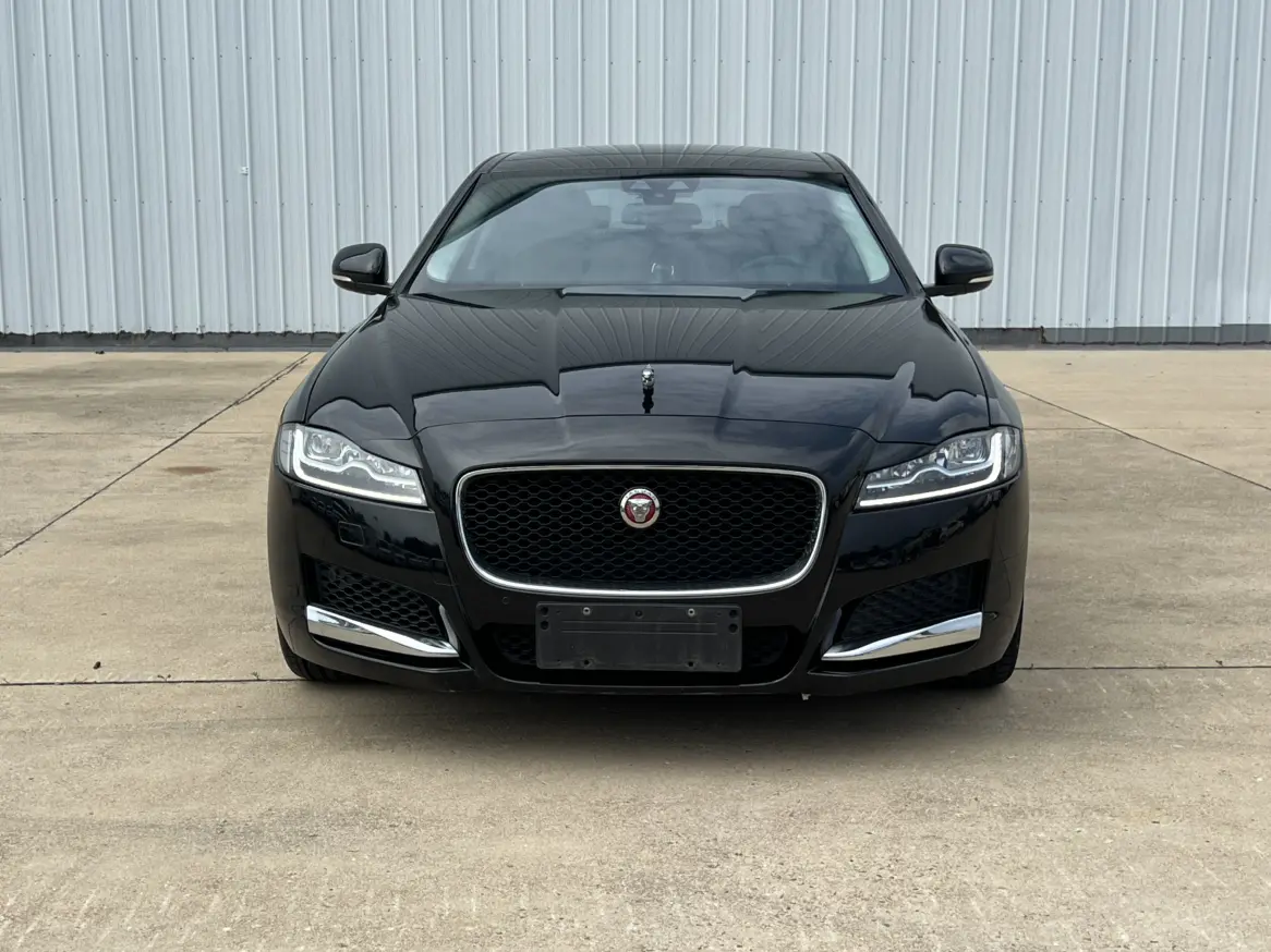 Jaguar XFL