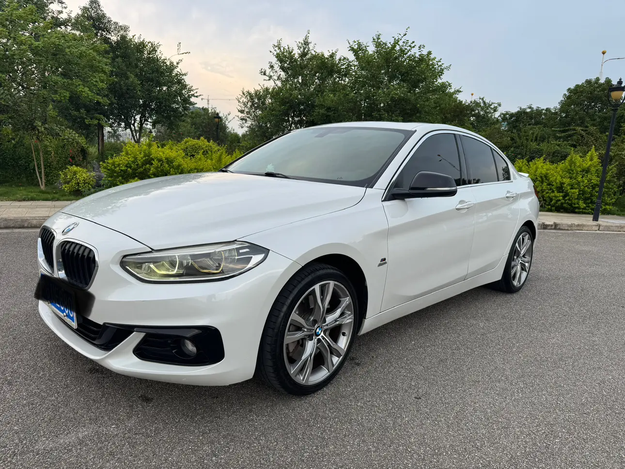 BMW 1 Series  из Китая