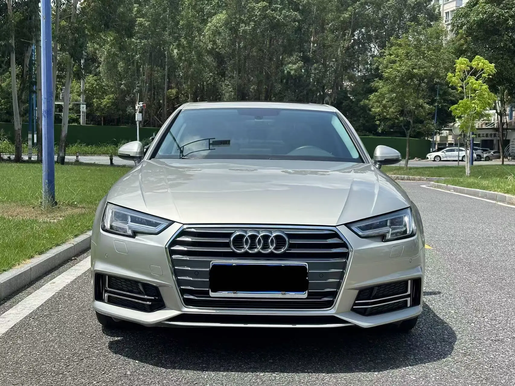 Audi A4L  из Китая