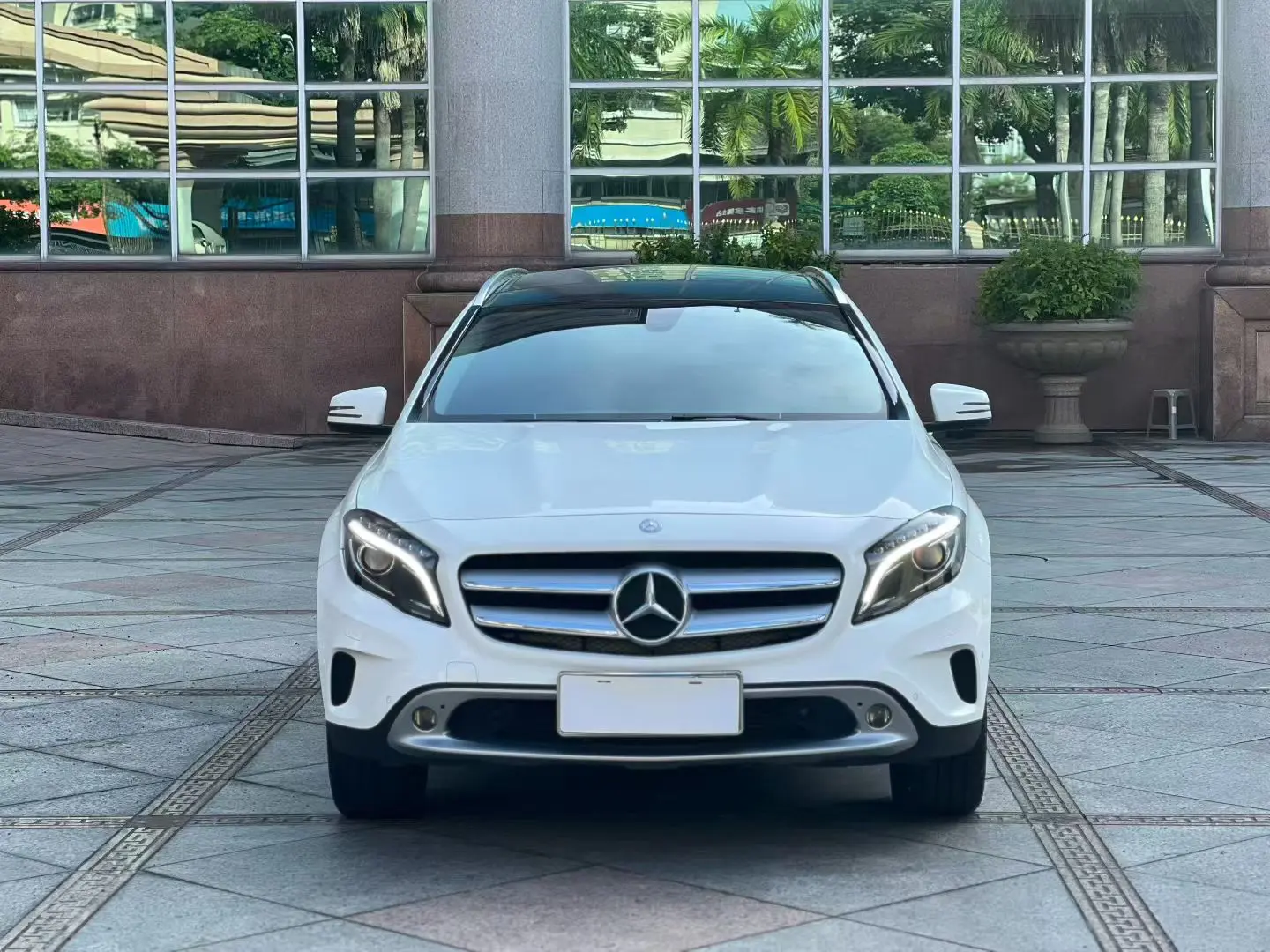 Mercedes-Benz GLA  из Китая