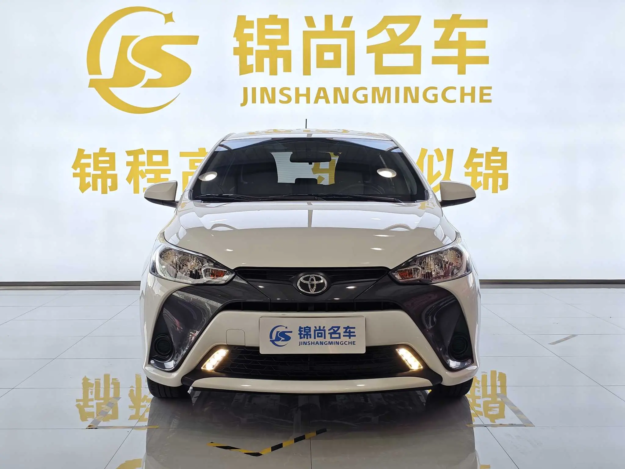 Toyota Yaris L  из Китая