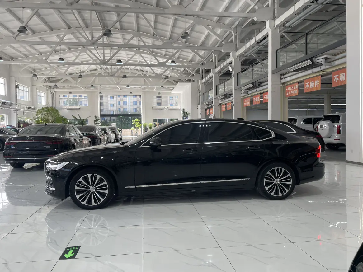 Volvo S90 PHEV