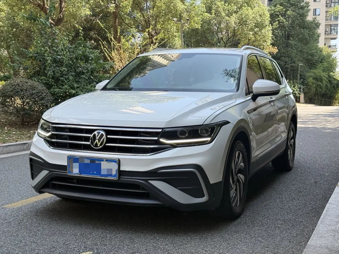 Volkswagen Tiguan L