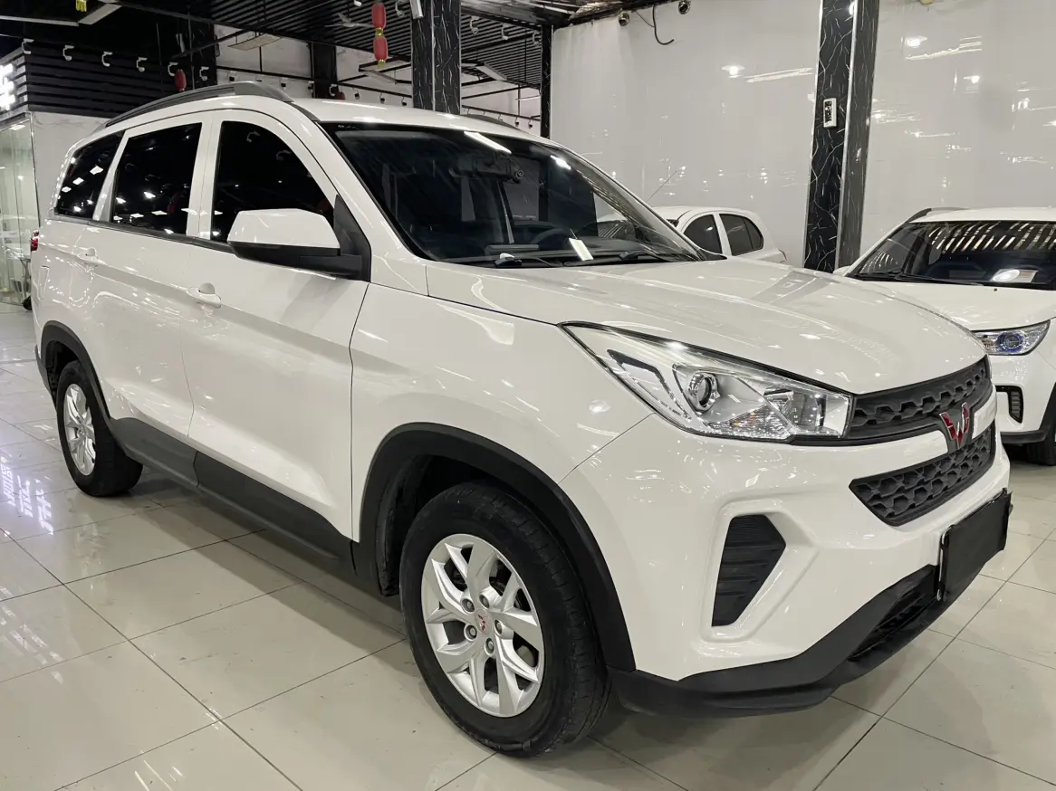 Wuling Hongguang S3