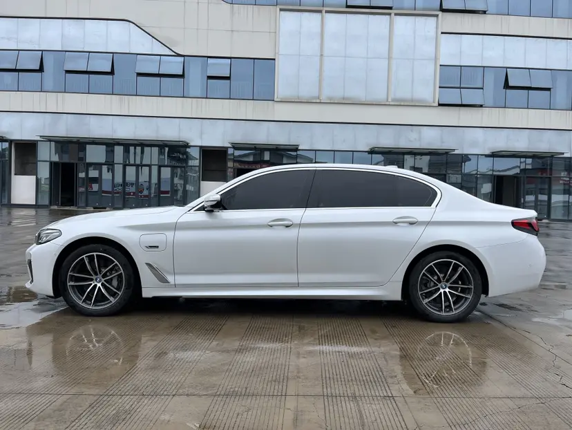 BMW 5 Series PHEV