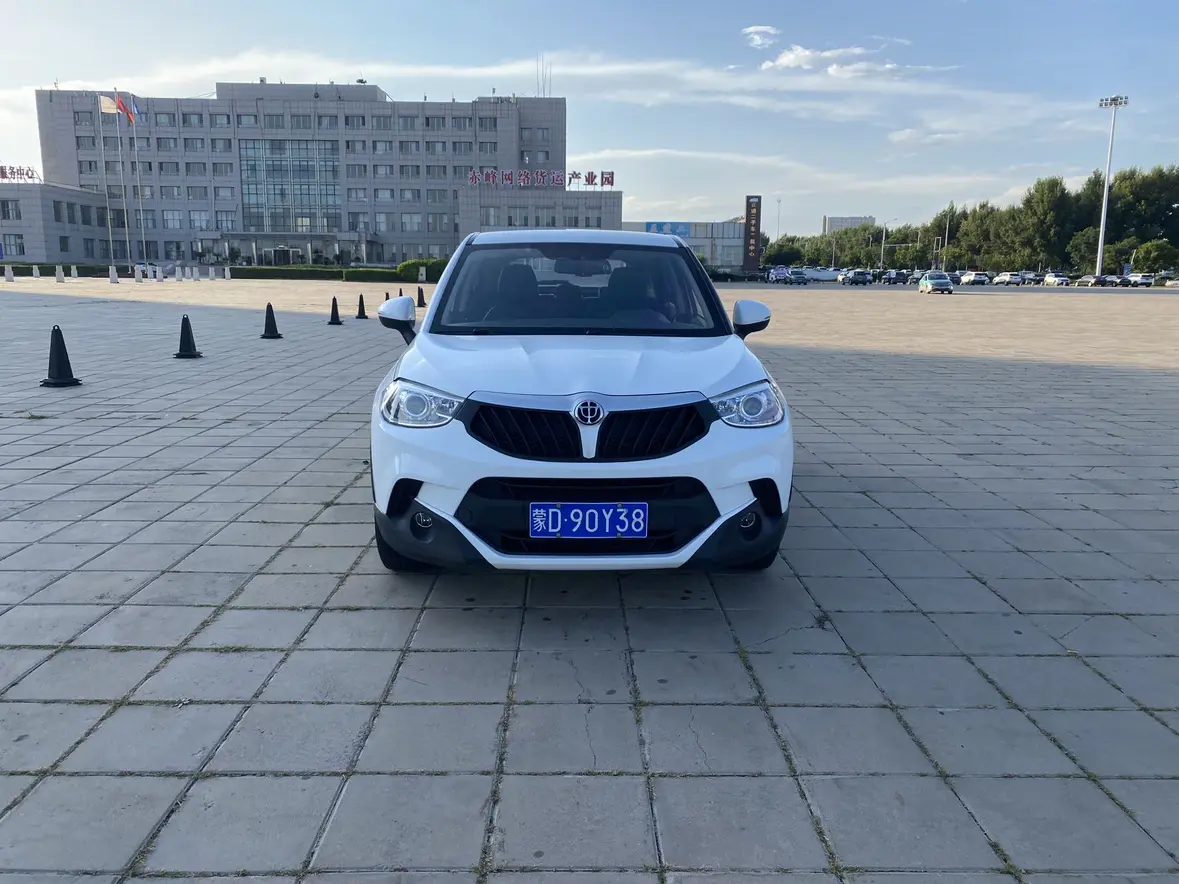 Brilliance China V3
