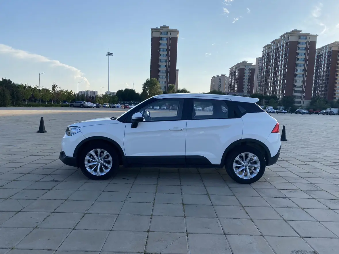 Brilliance China V3