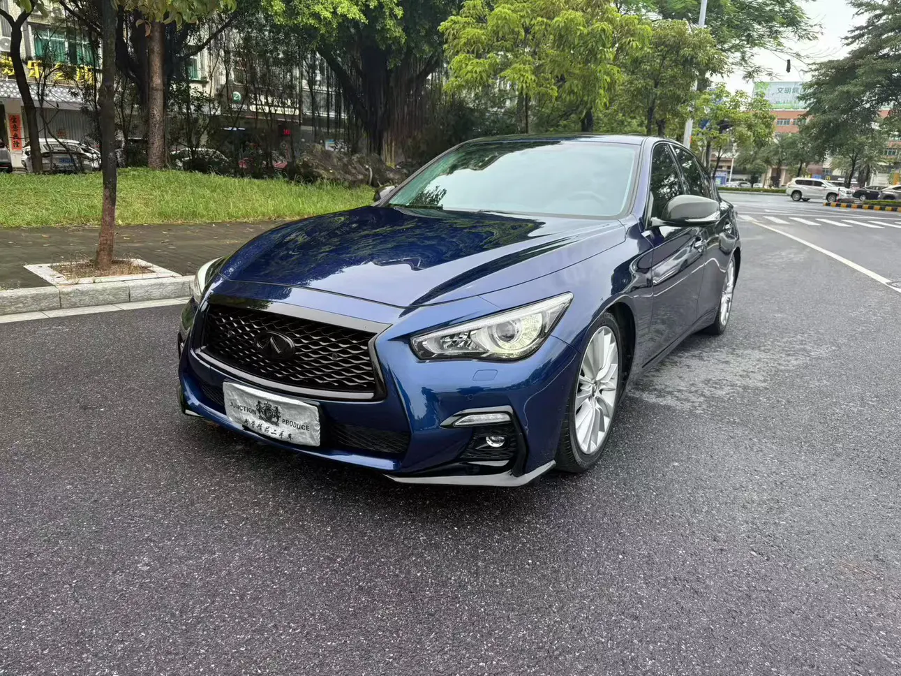 Infiniti Q50L