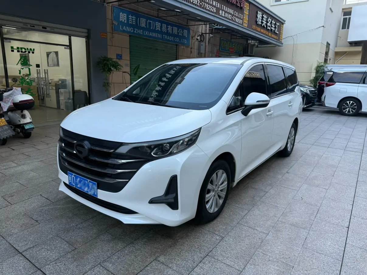 GAC Trumpchi M6  из Китая