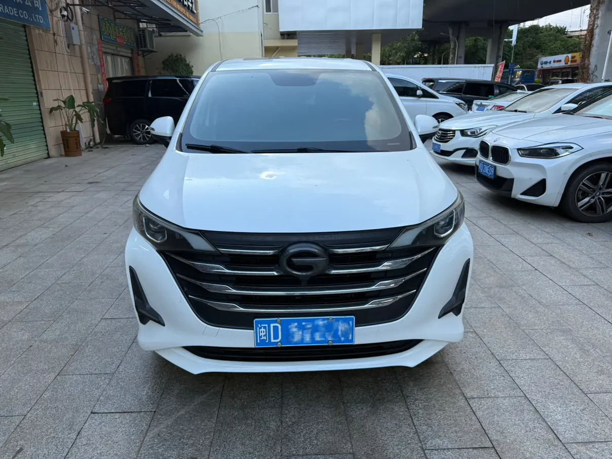 GAC Trumpchi M6  из Китая
