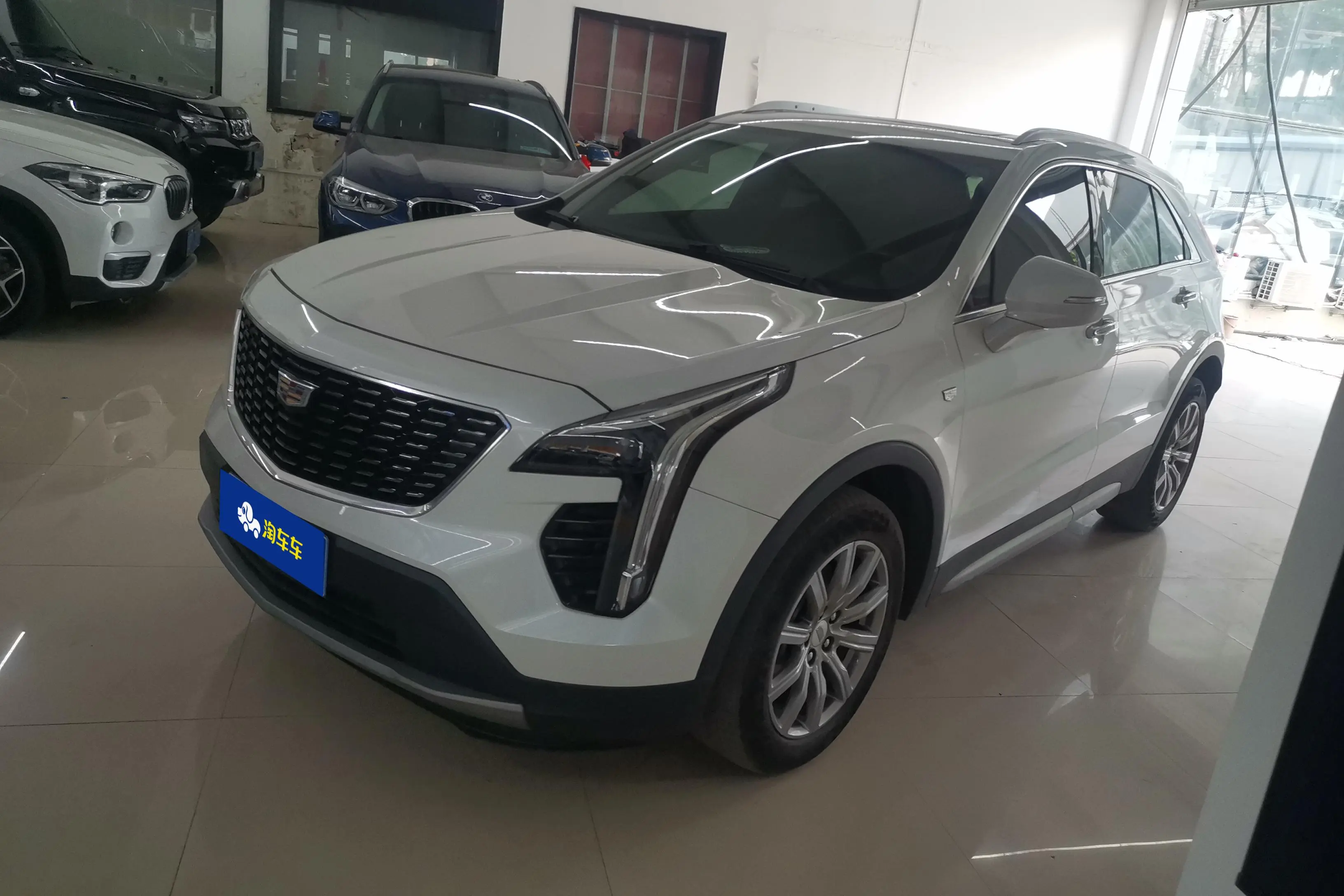 Cadillac XT4