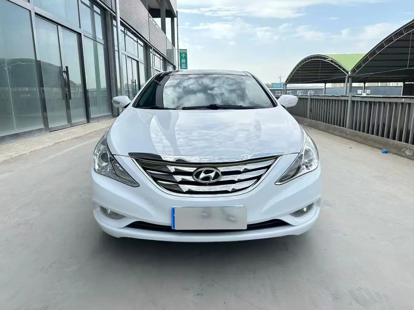 Hyundai Sonata eight
