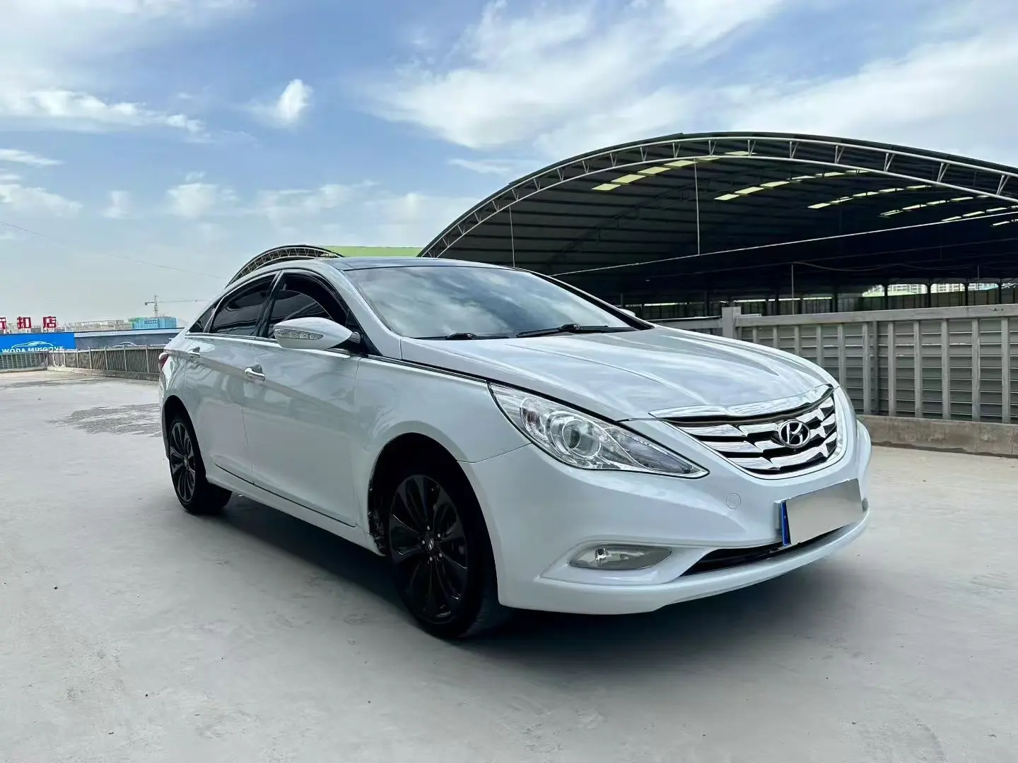 Hyundai Sonata eight