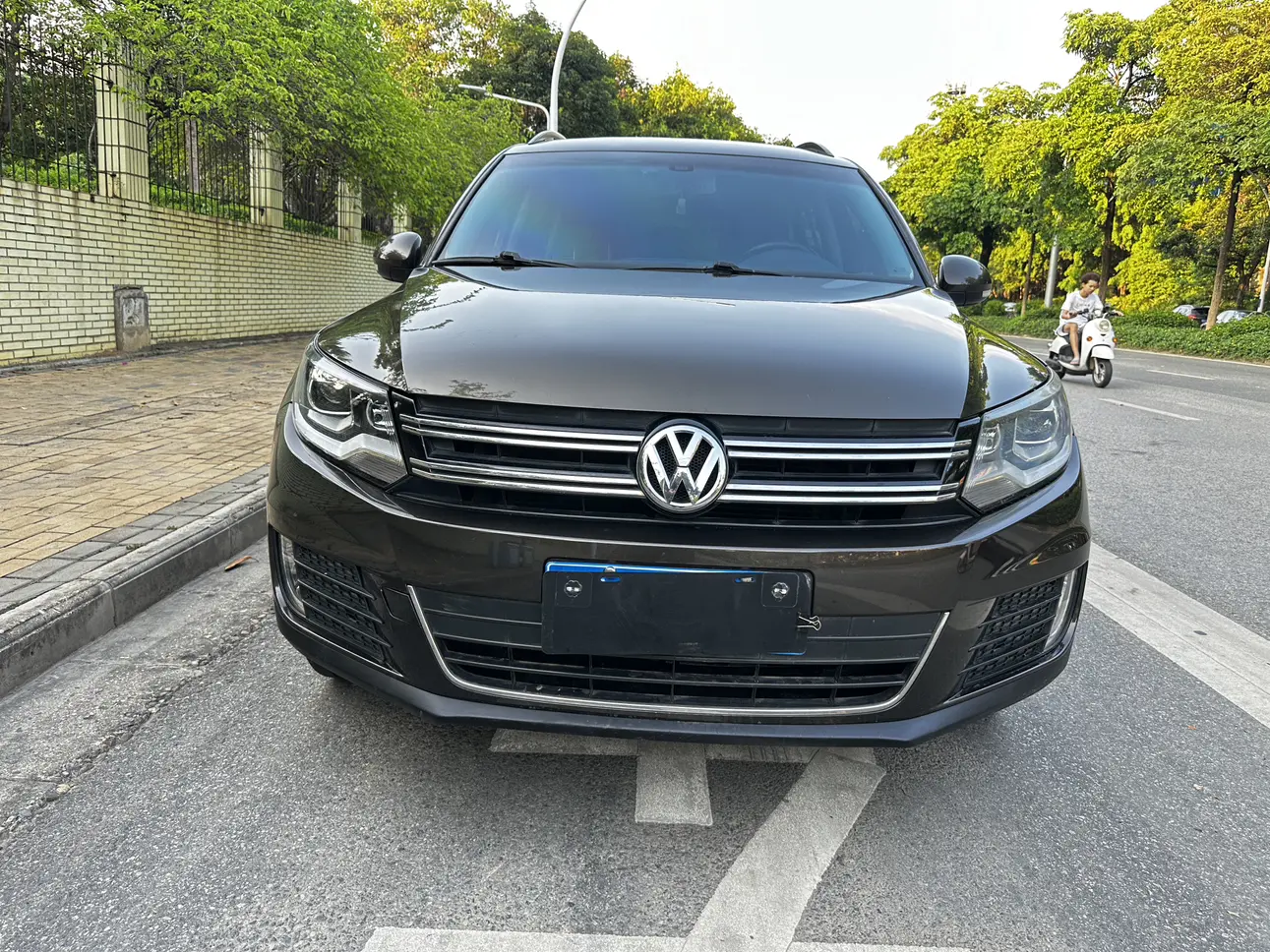 Volkswagen Tiguan  из Китая