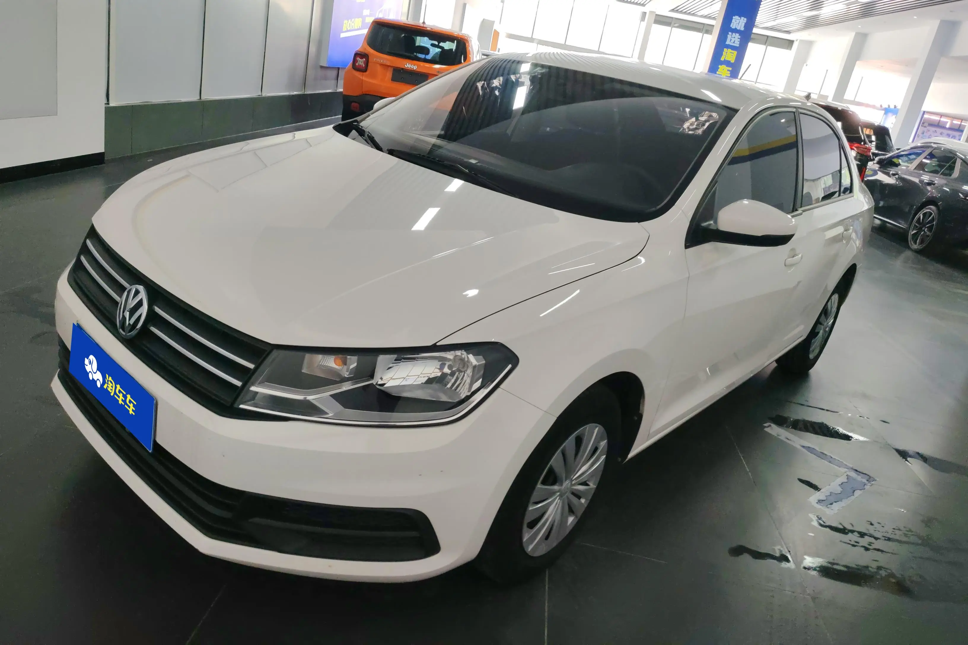 Volkswagen Santana  из Китая