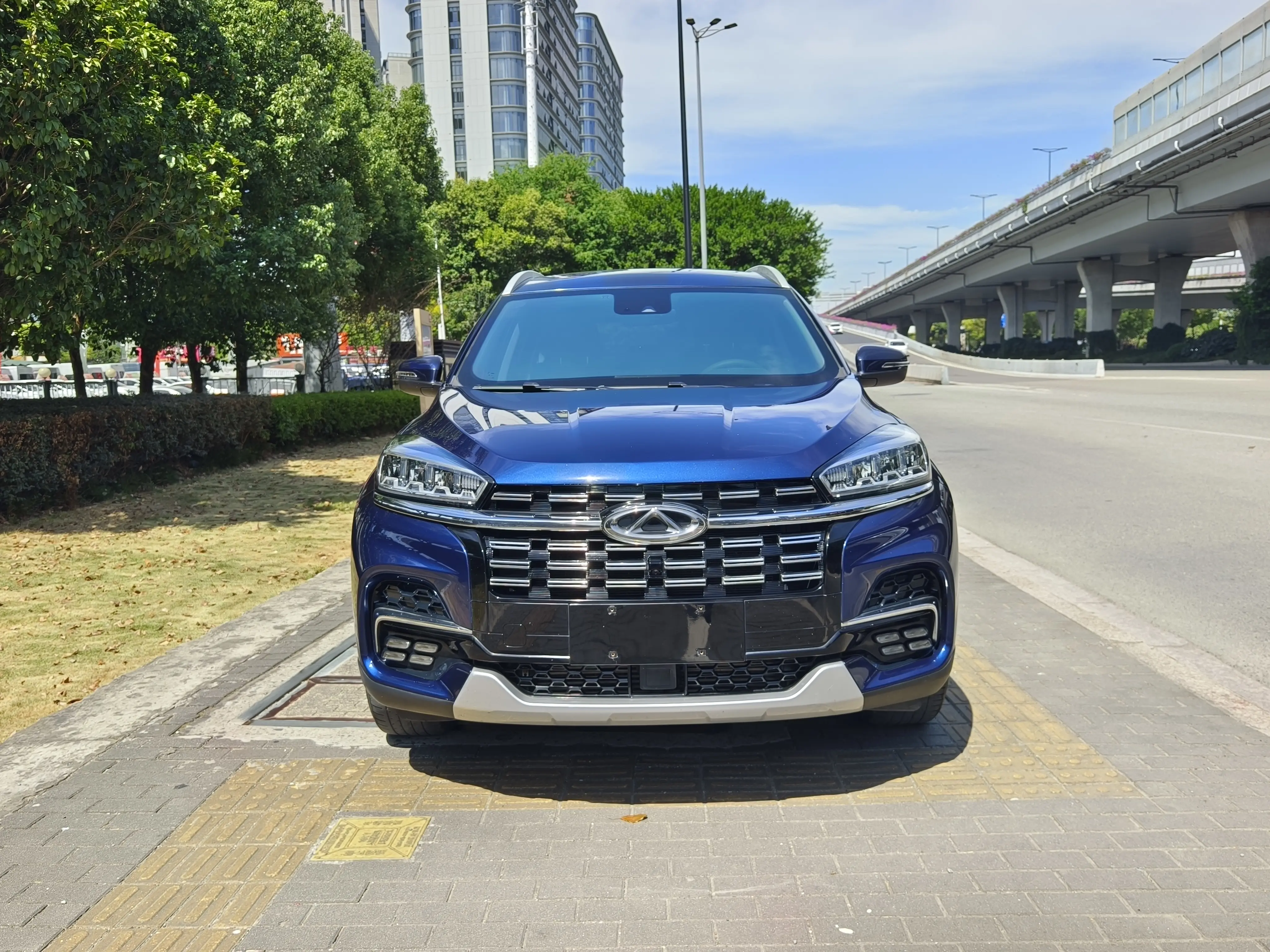Chery Tiggo 8