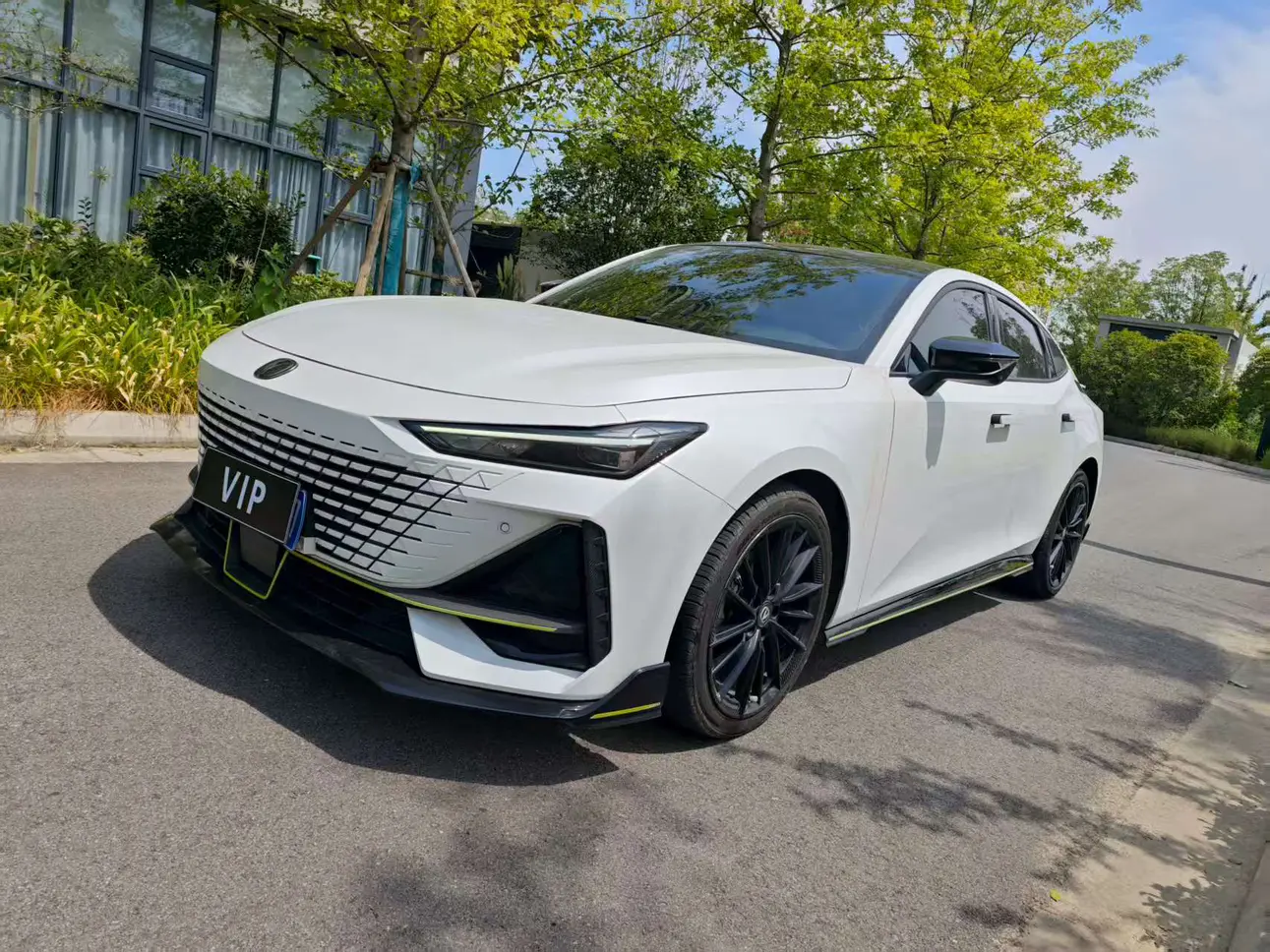 Changan UNI-V  из Китая