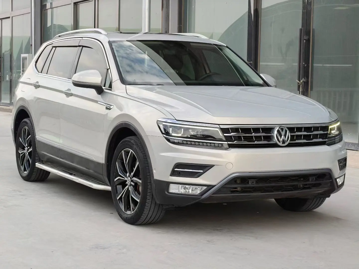 Volkswagen Tiguan L