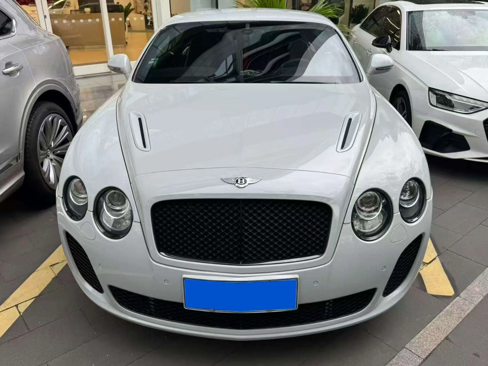 Bentley Continental  из Китая