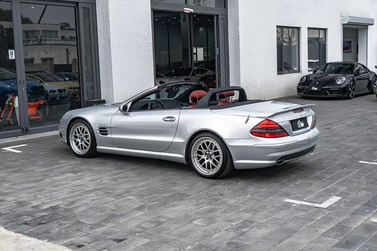 Mercedes-Benz SL Class