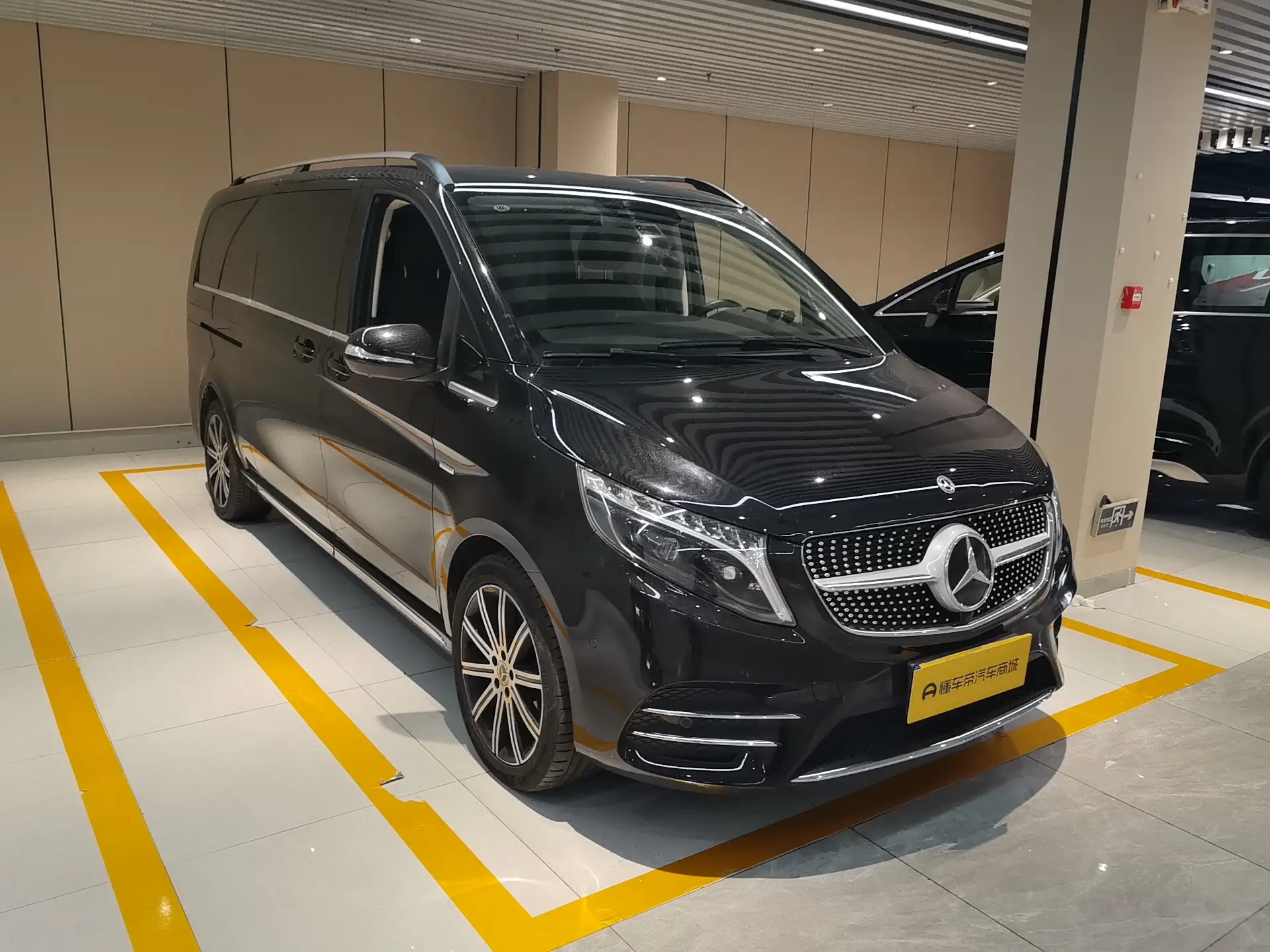 Mercedes-Benz Mercedes Benz V Class