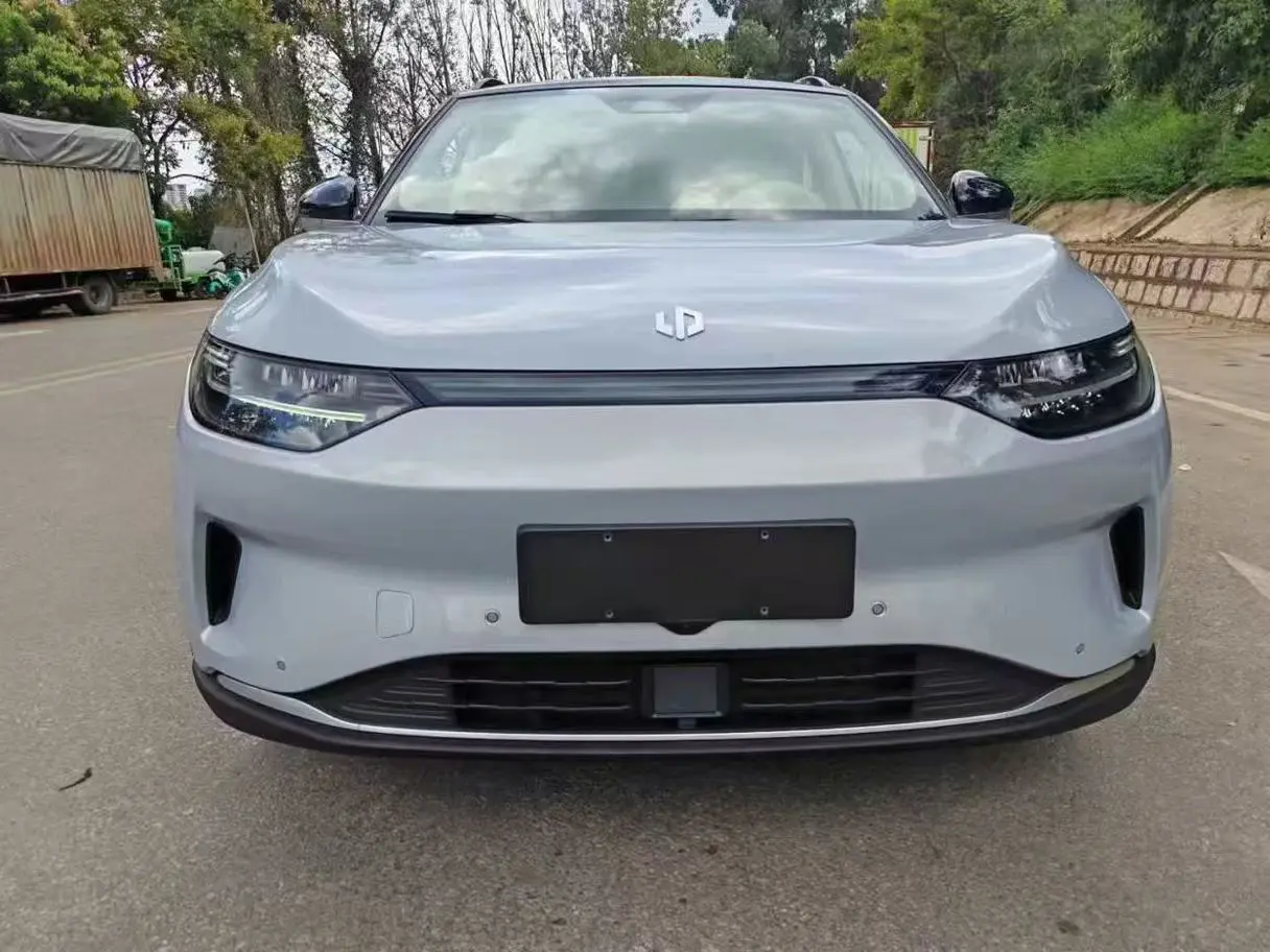 Leapmotor Zero running C11