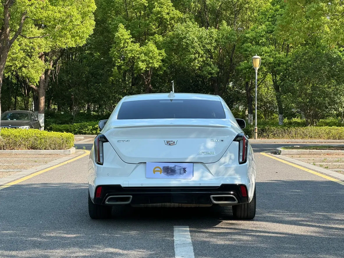 Cadillac CT4