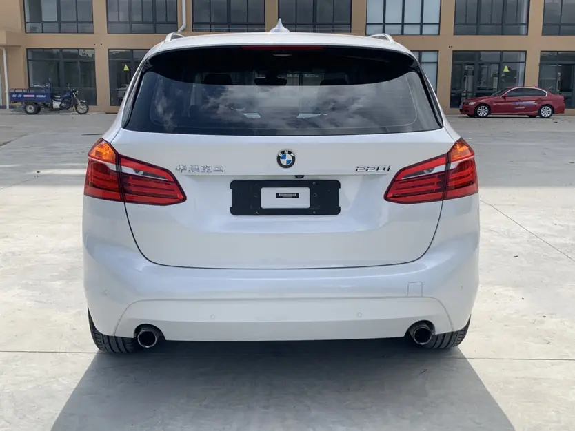 BMW 2 series station wagon