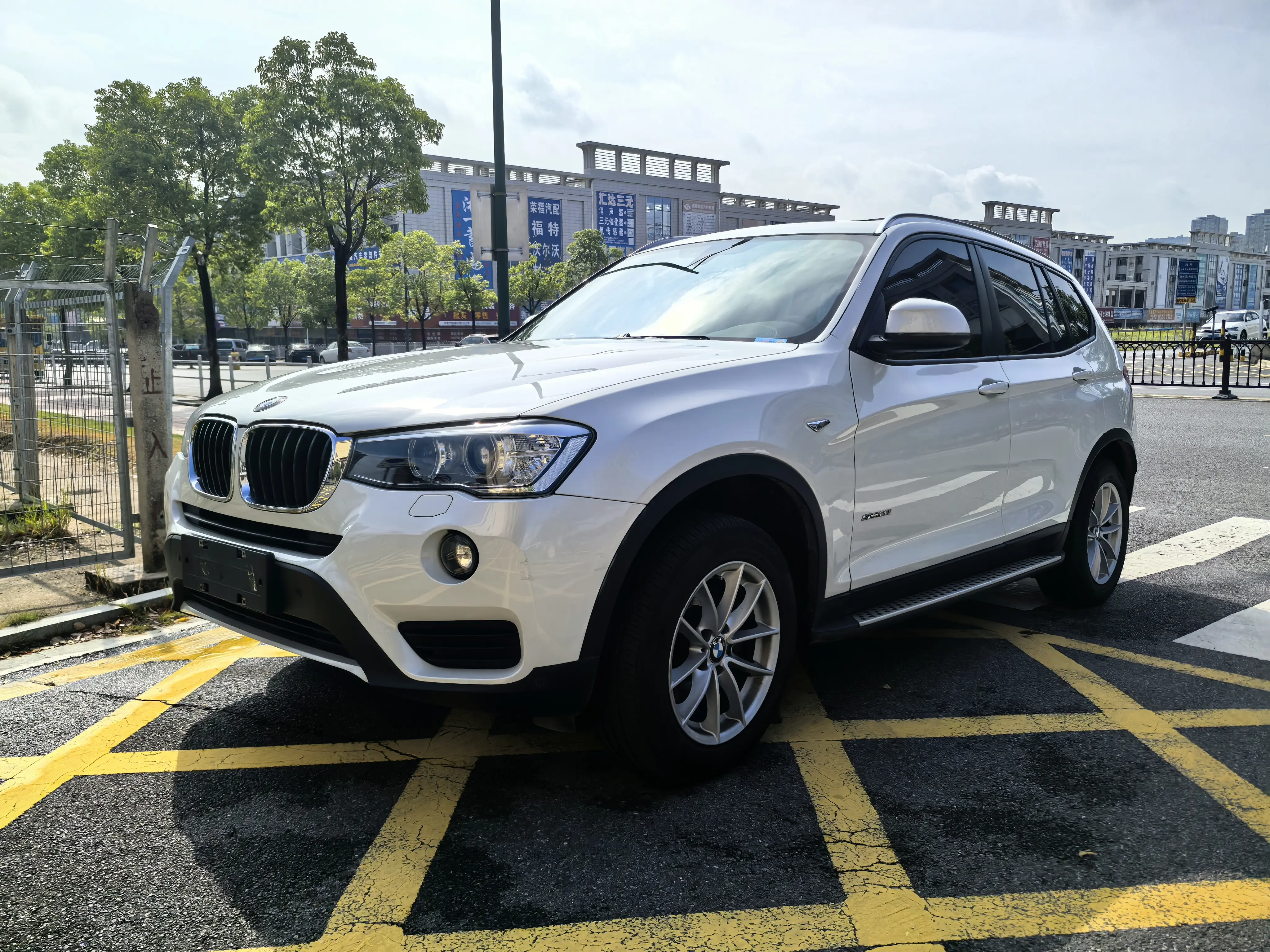 BMW X3 (imported)