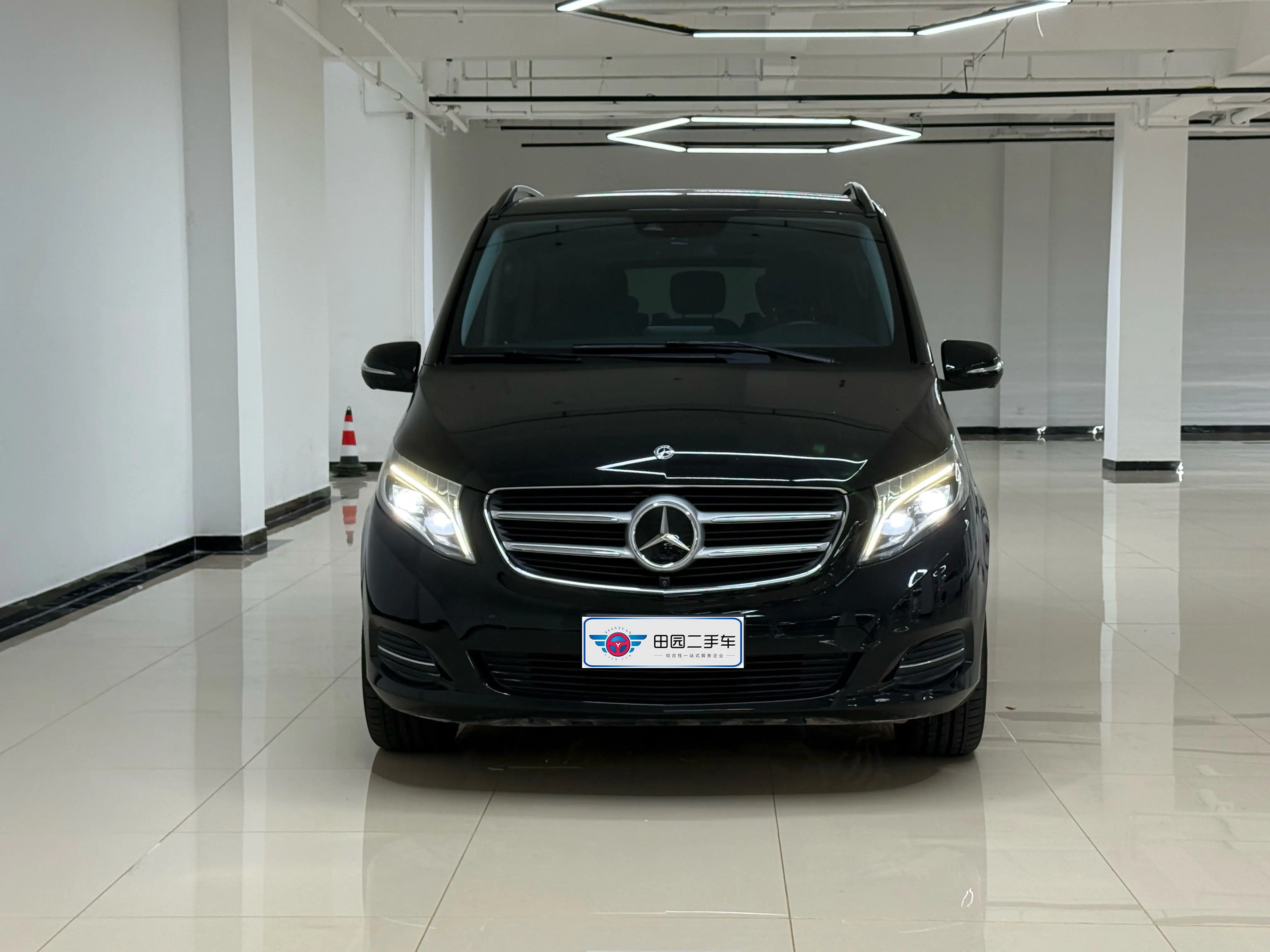 Mercedes-Benz Mercedes Benz V Class