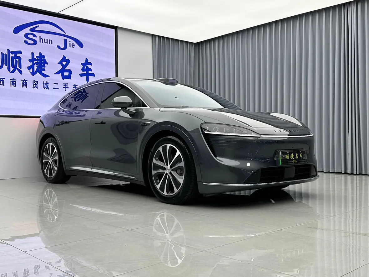 Luxeed Zhijie R7