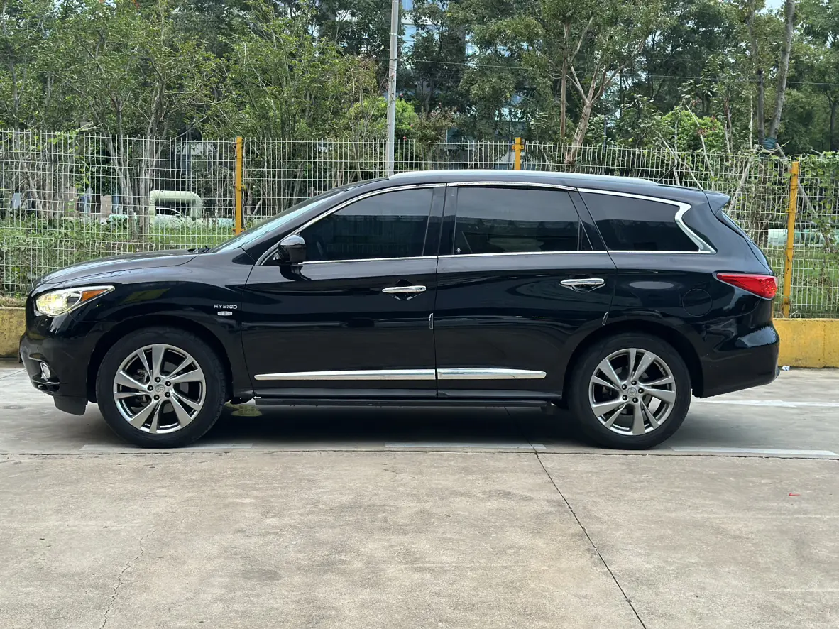 Infiniti QX60 (imported)