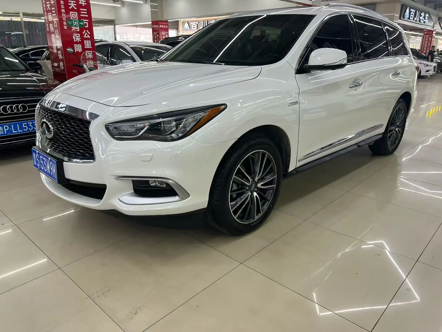Infiniti QX60 (imported)