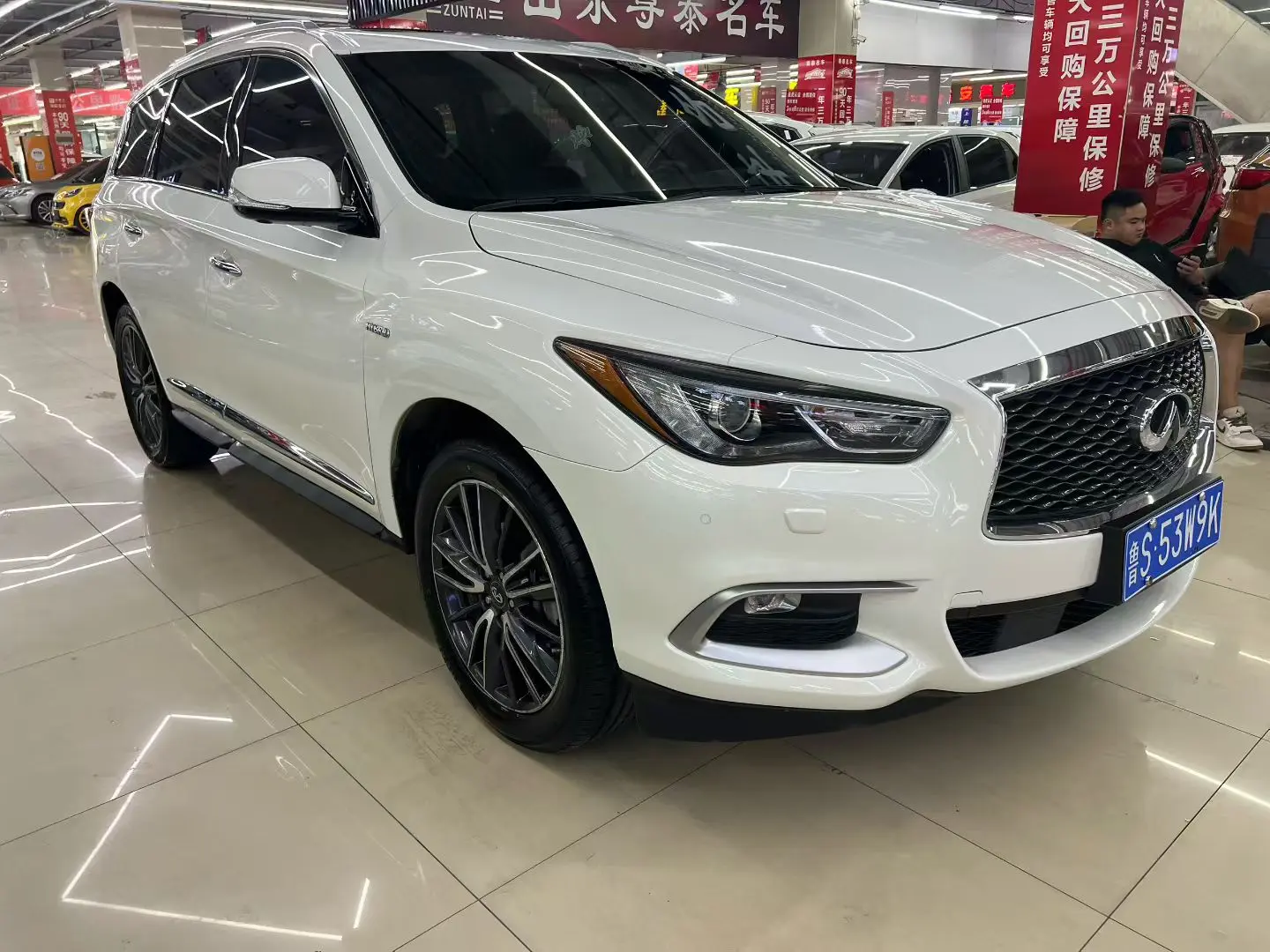 Infiniti QX60 (imported)
