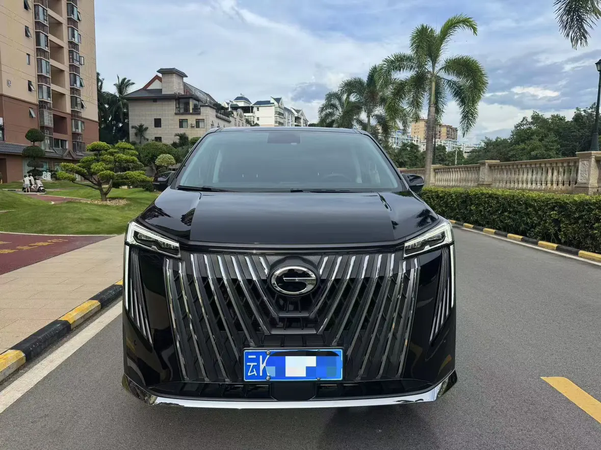 GAC Trumpchi M8  из Китая