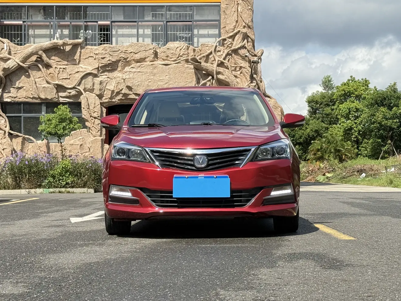 Changan Yuexiang V7  из Китая