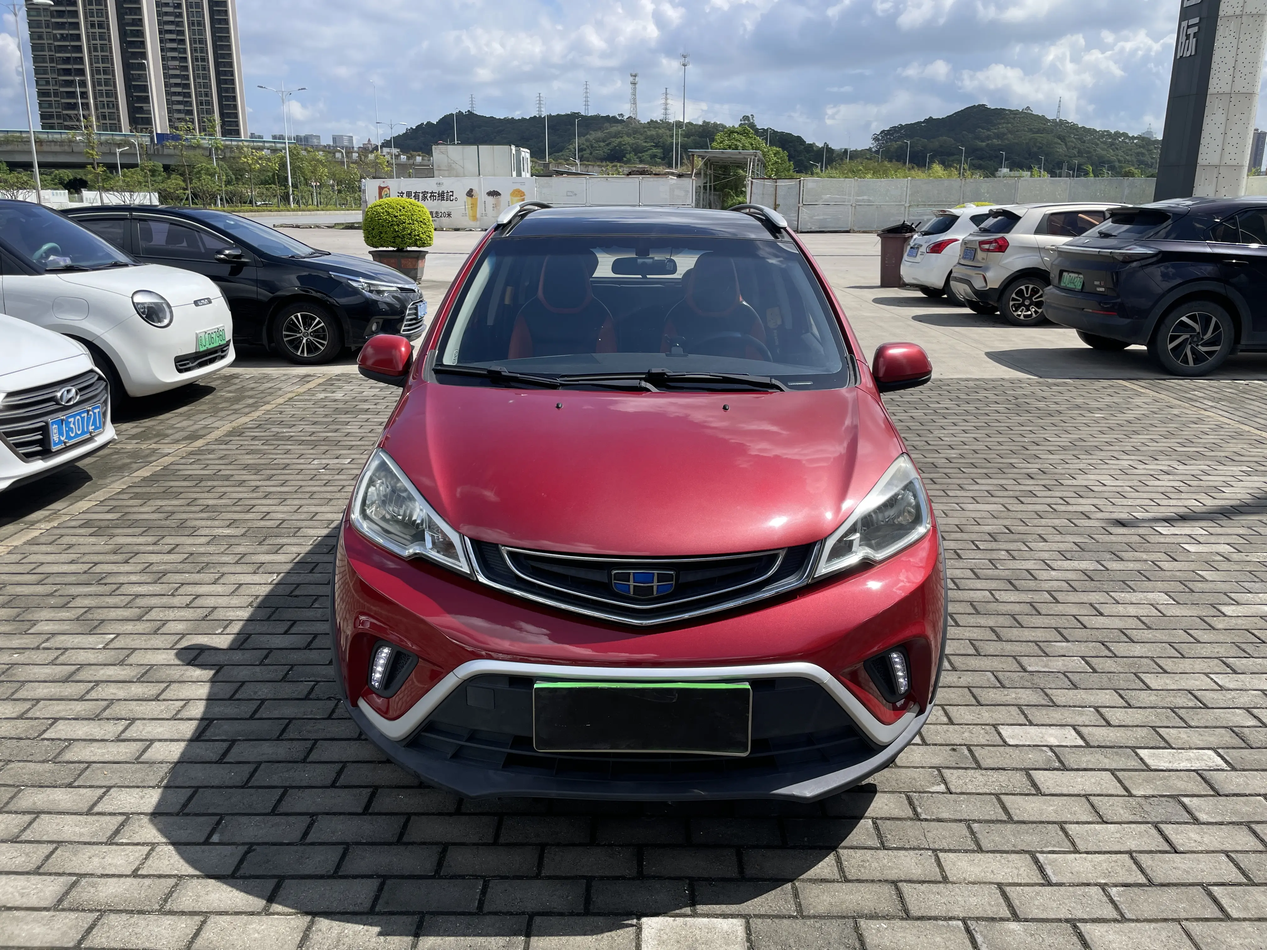 Geely Vision X1  из Китая