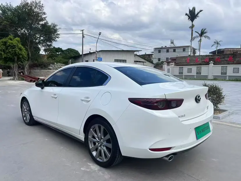 Mazda 3 Angkesela